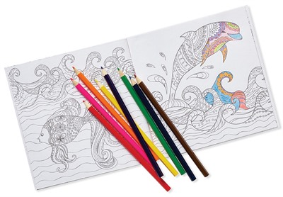 Holiday Theme Deluxe Adult Coloring Book & 8 Colored Pencil Sets