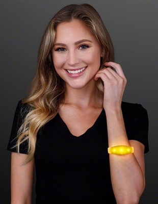 Steady Illumination Yellow LED Stretch Bracelet